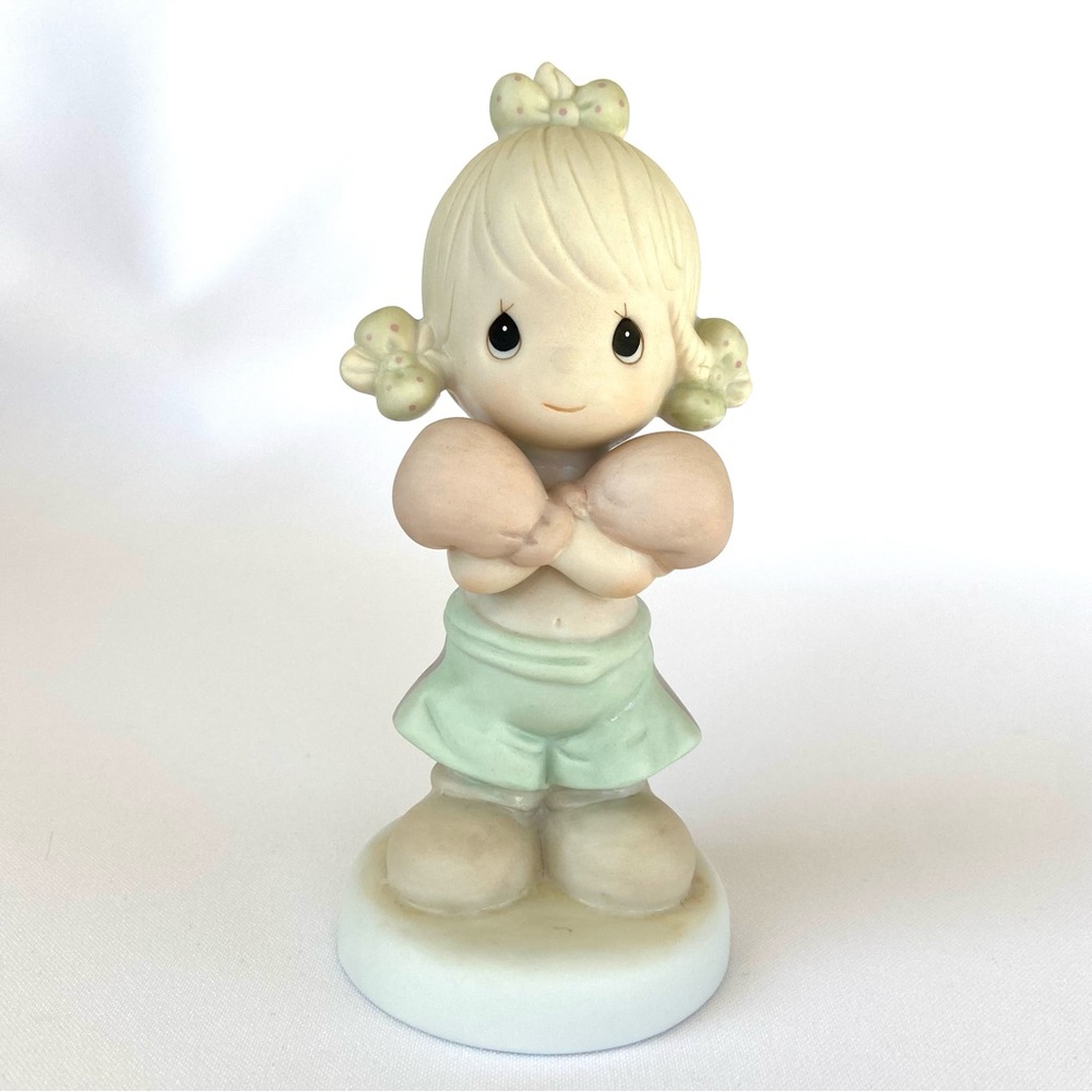 Precious Moments “Faith is a Victory” Vintage Collectible 1989 Figurine 521396